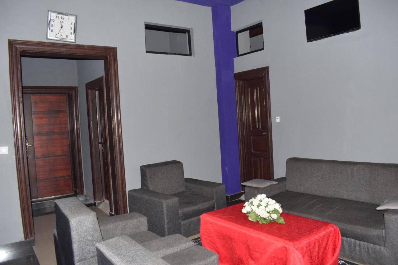 Hotel Kangaroo Buyumbura Exterior foto